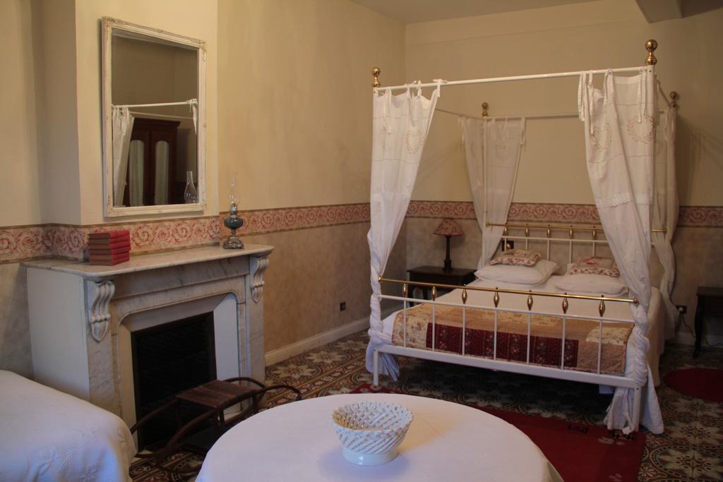 Anges Gardiens Villeneuve-les-Beziers ภายนอก รูปภาพ